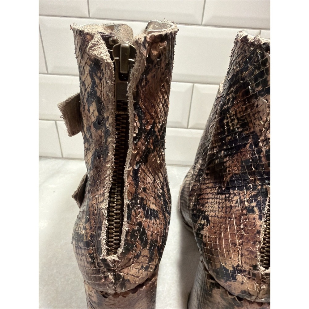 FREEBIRD Joey‎ Snake Print Bootie SZ 10 - Picture 10 of 16